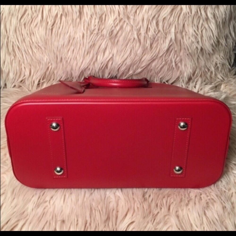 SOLD Authentic Louis Vuitton Epi Alma MM Red - Picture 5 of 7